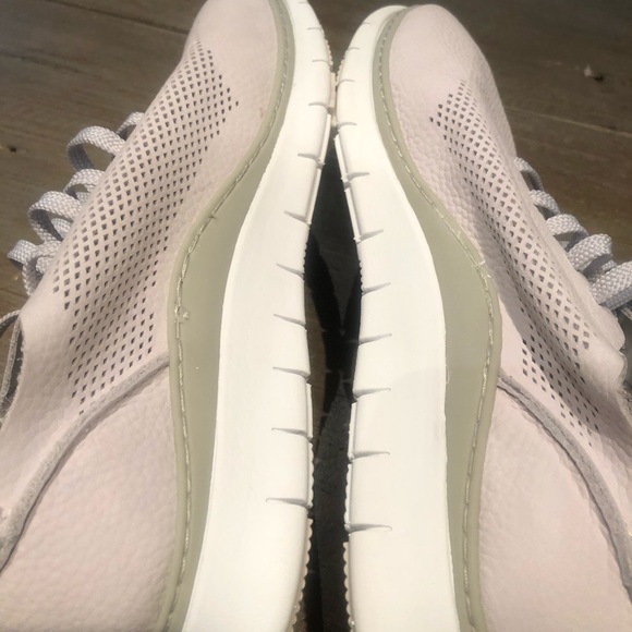 Vionic Joey Casual Sneaker - Picture 10 of 12